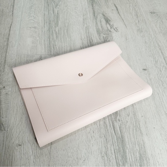 Glass Ladder & Co. “Megan” Blush Pink Clutch - Picture 2 of 13